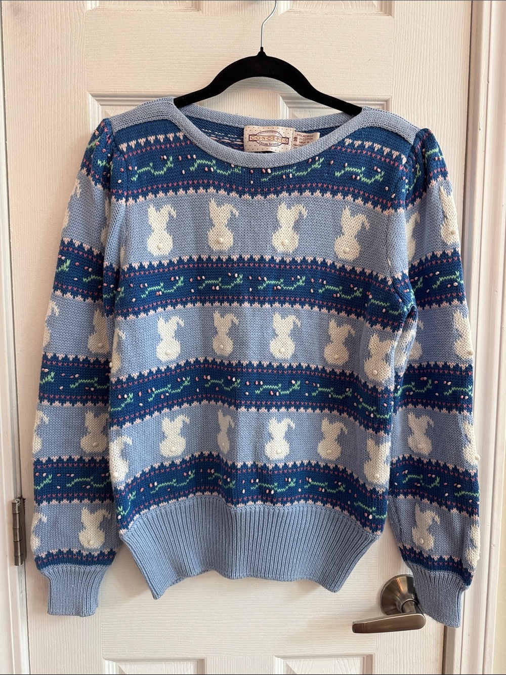 Vintage 90s Grandmacore Knit Bunny Sweater Size 38 (Medium)